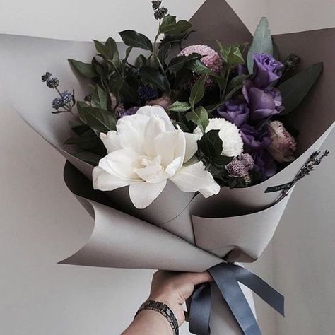 Цветы другу на день рождения